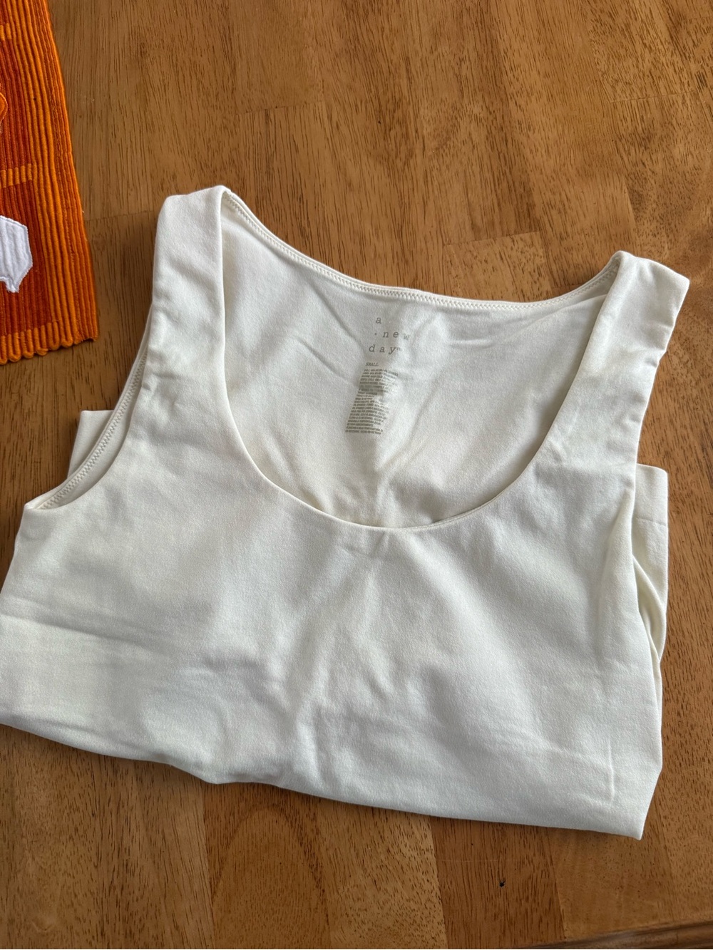 a new day White Scoop Neck Tank Top